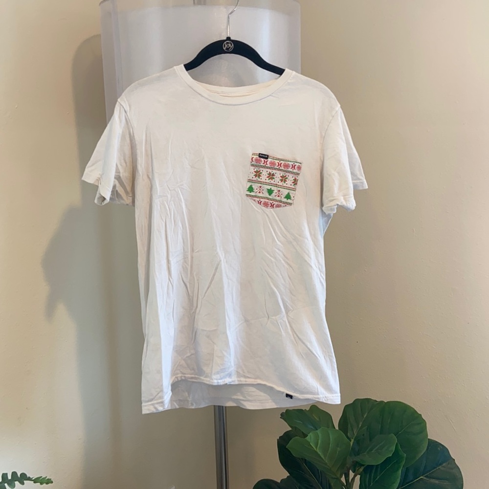 Hurley Pocket Tshirt Christmas Pattern Size M